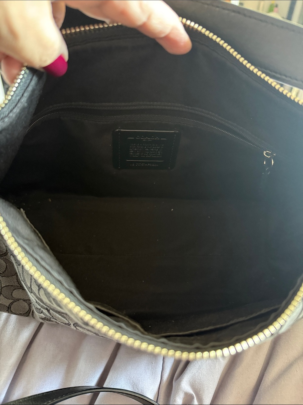 Coach Gray and Black Signature Jacquard Hobo Bag - Picture 4 of 4